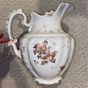 JOHNSON BROTHERS Royal Semi-Porcelain Vintage Floral Pitcher